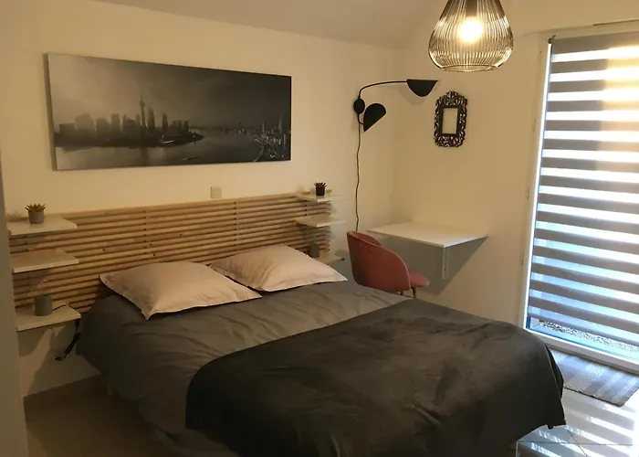 Chambre Confortable Avec Une Entree Independante - Parking & Acces Lille Facile