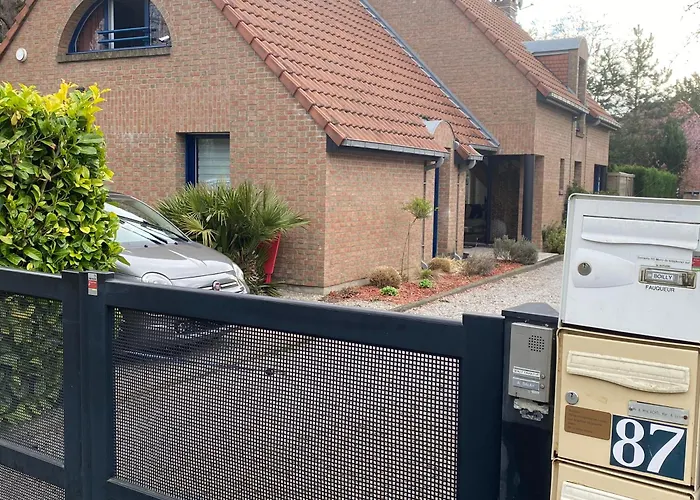 Chambre Confortable Avec Une Entree Independante - Parking & Acces Lille Facile
