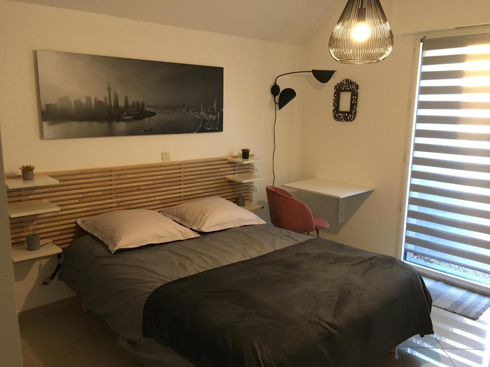 Séjour chez l'habitant Confortable Avec Entree Independante - Parking & Acces Lille Facile *